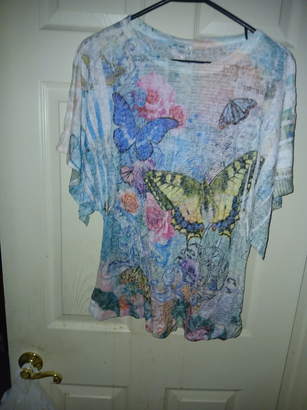 Women's Short Sleeve Butterfly Print Tee in Pastel Blue and Yellow